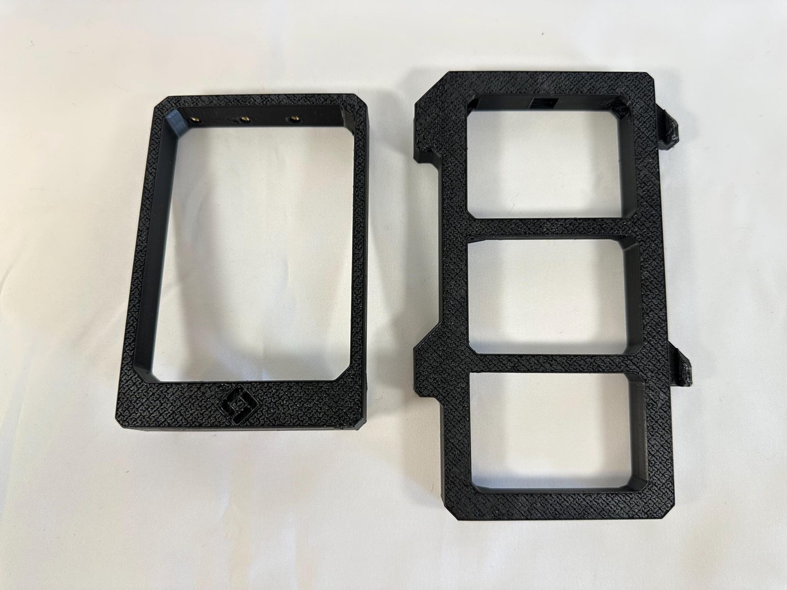 Riser‑Compatible GPU Stand — Open‑Air Card Presentation Frame for Showcase and Air Cooling - Image 4