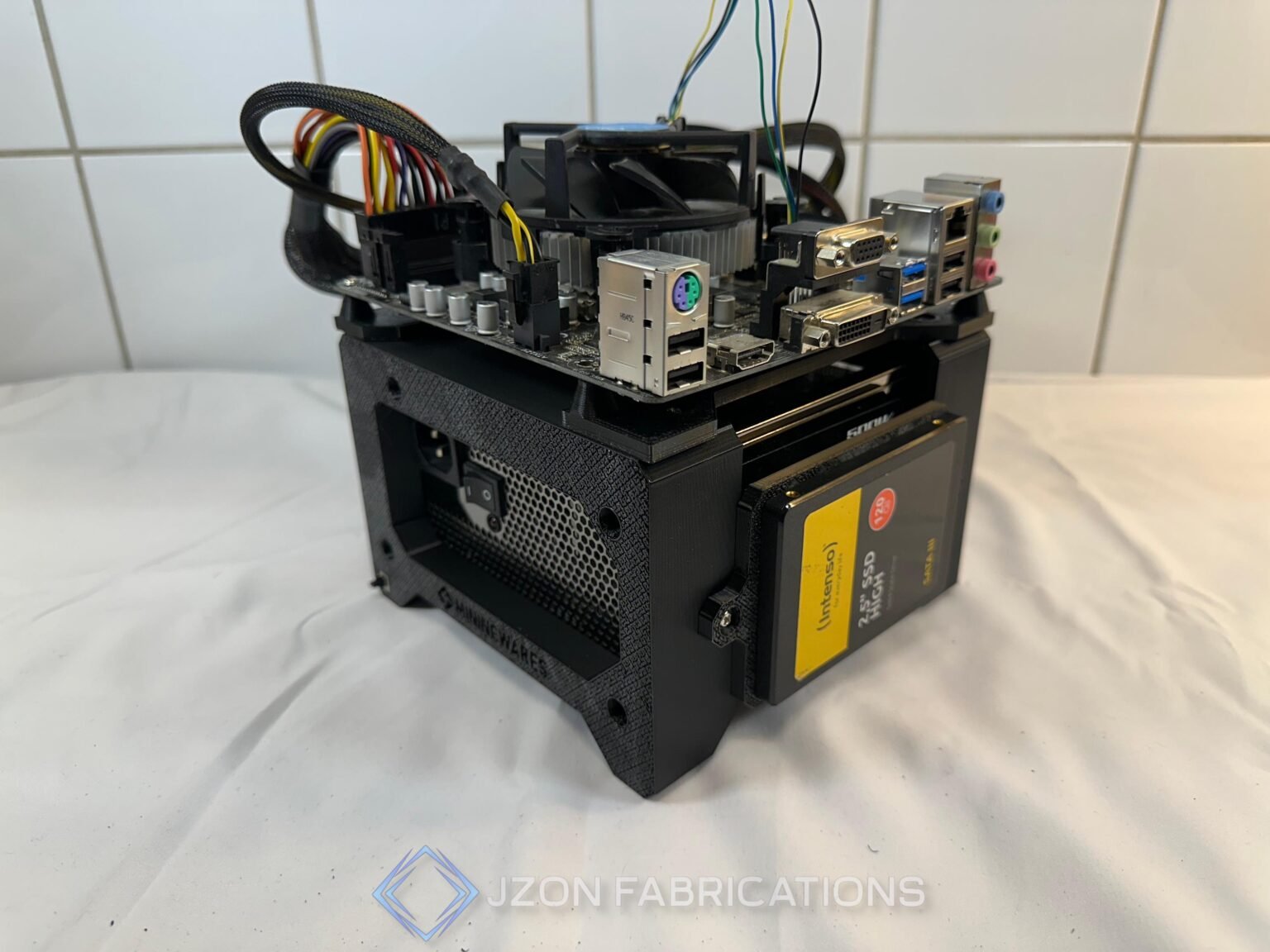 mini-itx-test-bench-compact-desktop-pc-building-stand-with-psu-support-and-airflow-layout-2