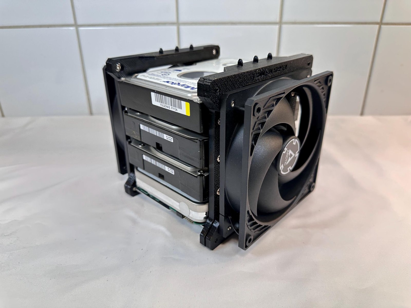 4 x HDD Rack with Fan Attachment - Cooled Stackable Hard Drive Enclosure - Image 11