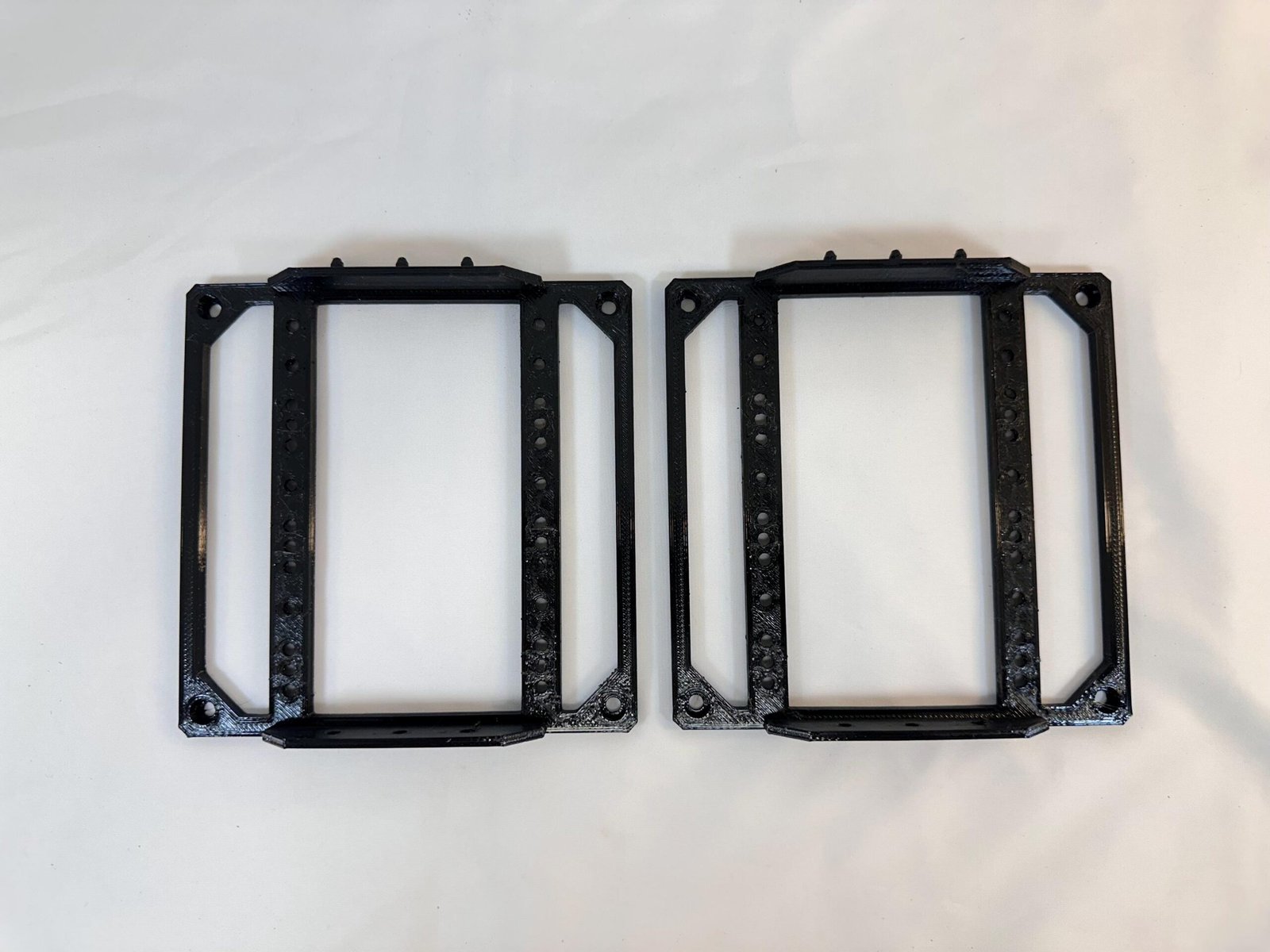 SSD Storage Bay - Fan Attachable, Stackable, 10 x 2.5" SSD or 6 x SAS - Image 3