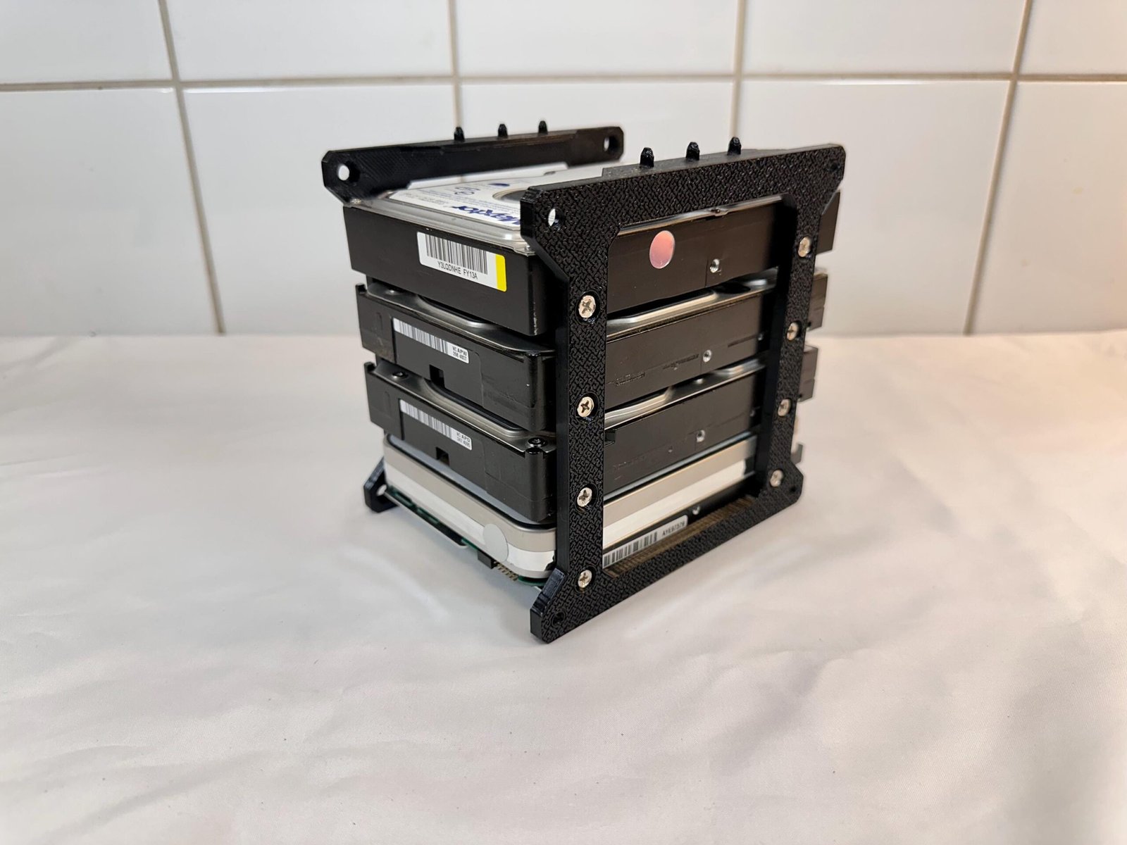 4 x HDD Rack with Fan Attachment - Cooled Stackable Hard Drive Enclosure - Image 6
