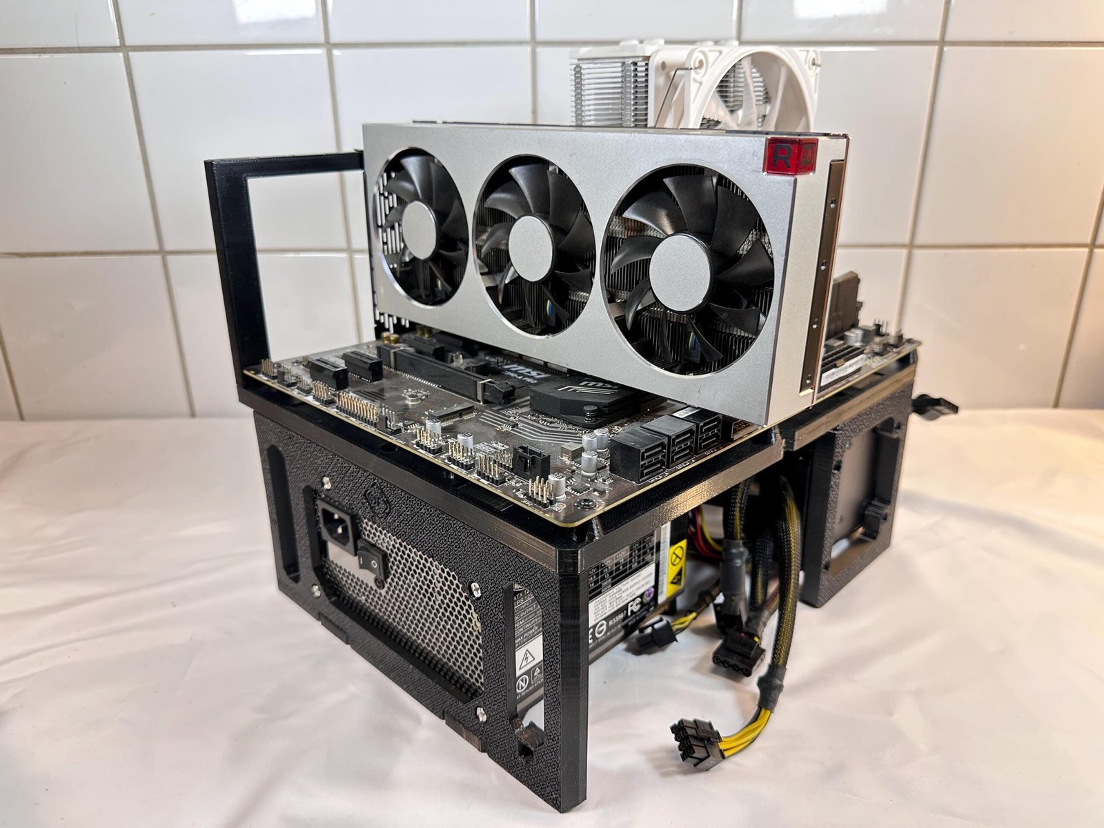 Open-Air Computer Test Bench — Modular PC Assembly Platform with GPU Support & SSD Side Brackets - Image 4