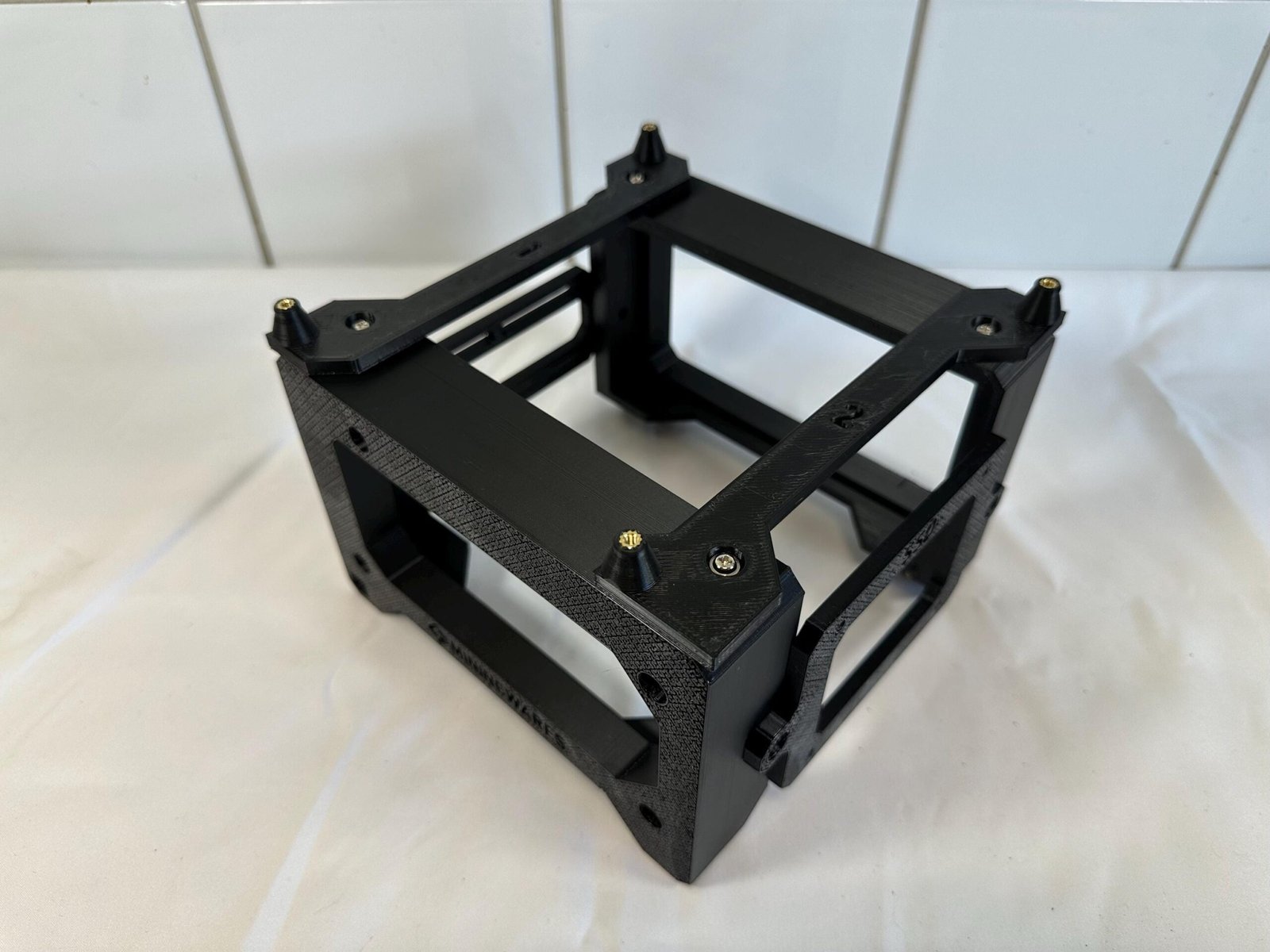 Mini-ITX Test Bench — Compact Desktop PC Building Stand with PSU Support and Airflow Layout - Image 3