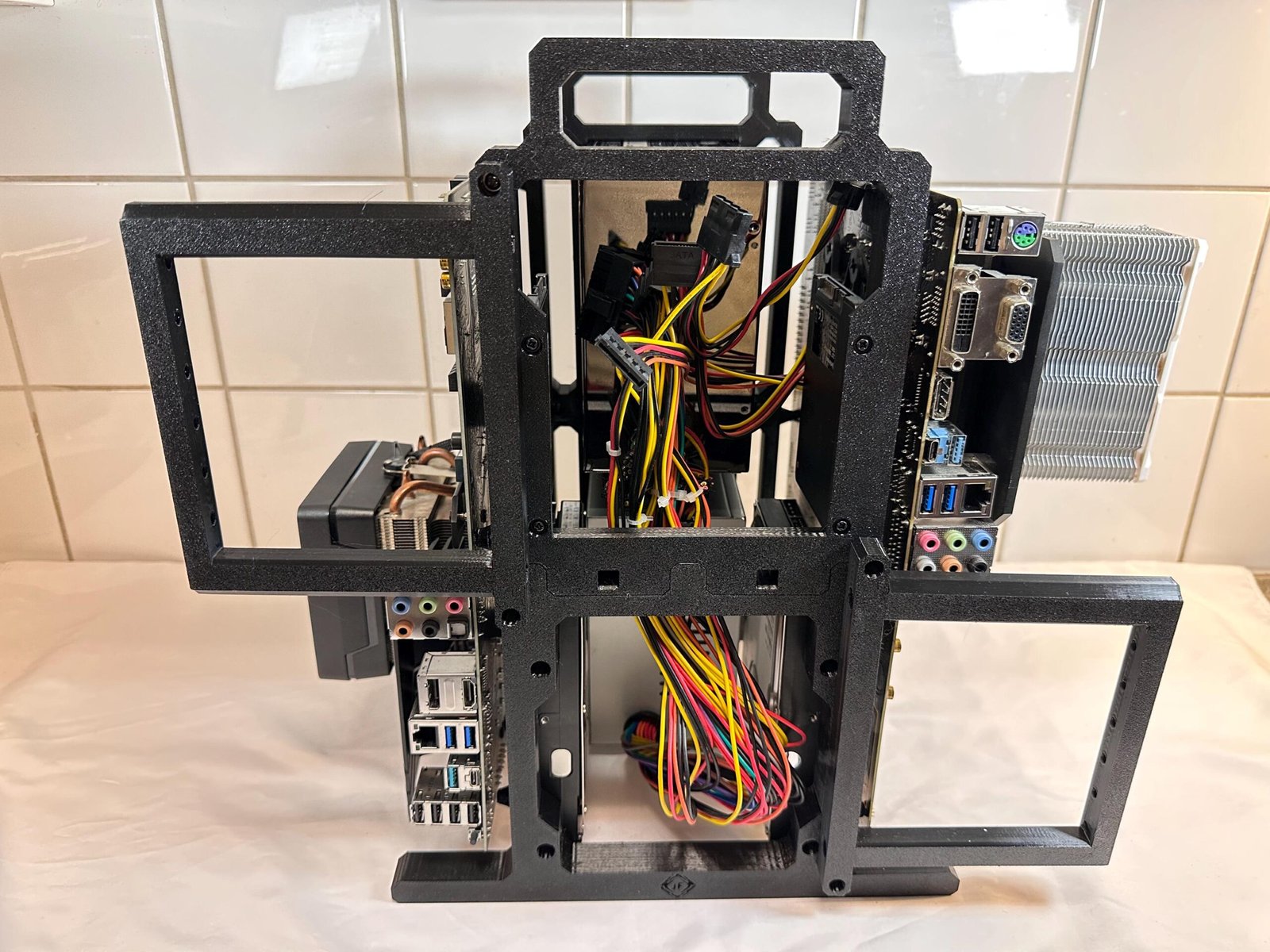 Dual Motherboard Open-Air Test Bench – 2xPSU & 2xHDD 2xSSD, Platform for Repair, Development and Review - Image 12