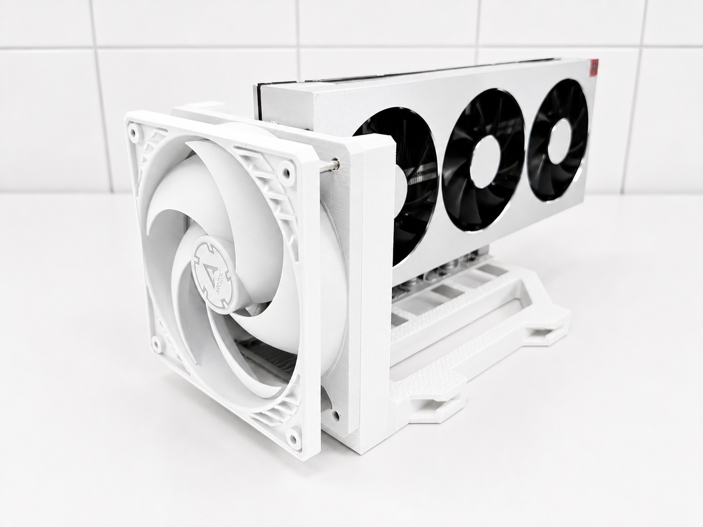 white-gpu-stand-open-air-120mm-fan-support-graphics-card-frame-ai-workstation